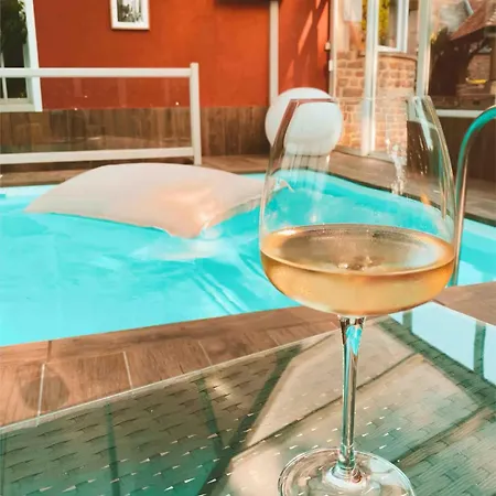 Maison Avec Grand Jardin بيت للعطل