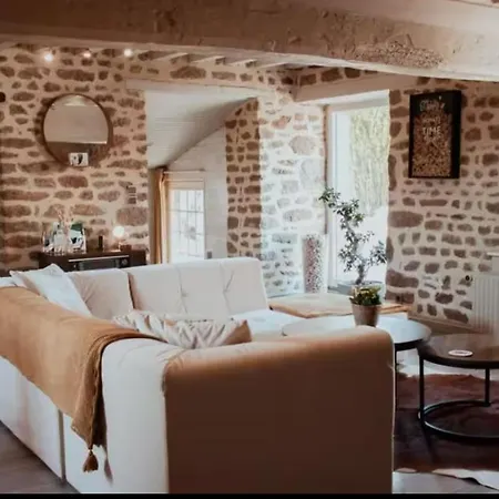 Holiday home Maison Avec Grand Jardin Aubusson (Orne)